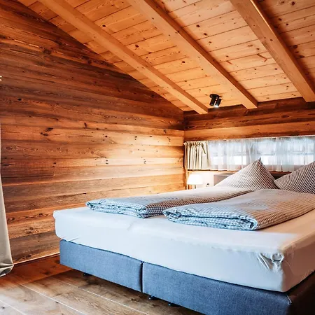 In Near Kreithlift 木屋 *